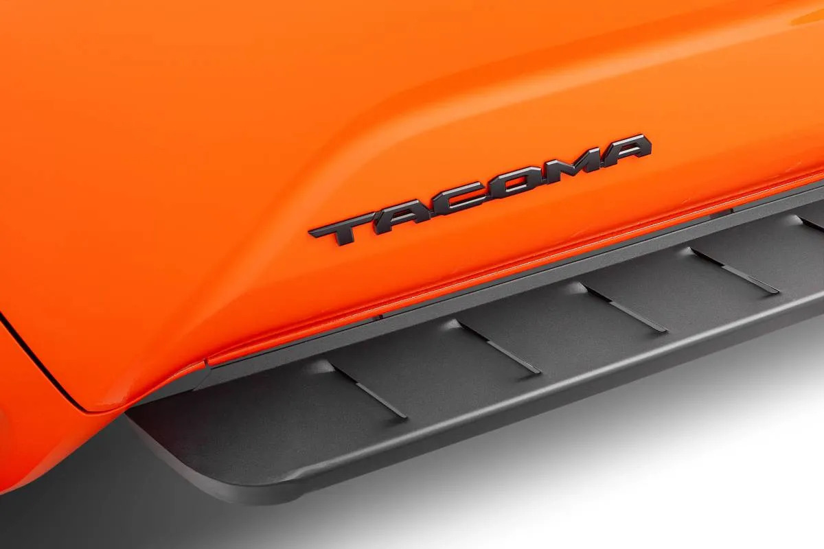 Estribos Rb10 Ngo Text Para Jac Frison T9 2024-2025 - Imagen 3