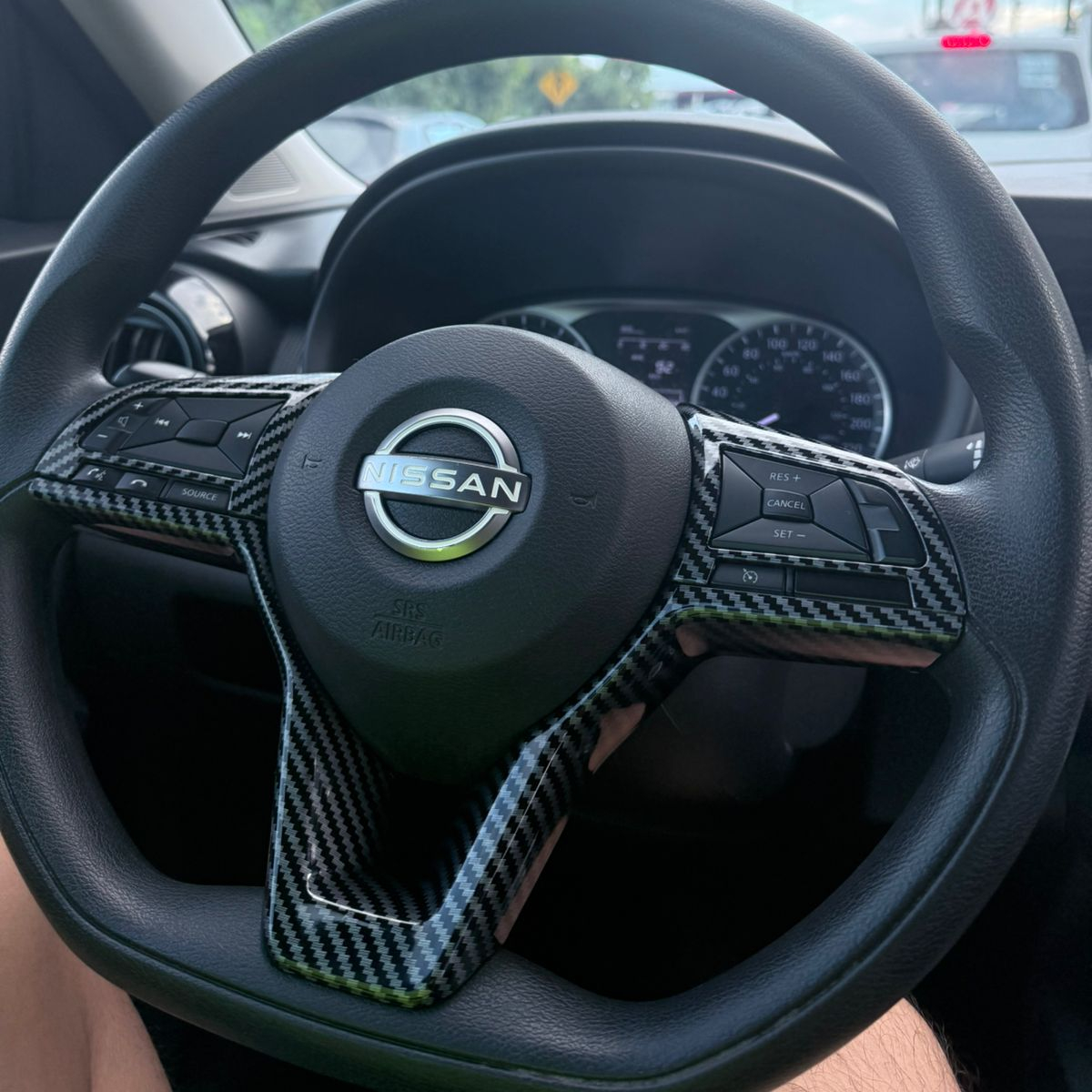 Embellecedor Volante Nissan Versa Kicks March 2021-2025 - Imagen 2