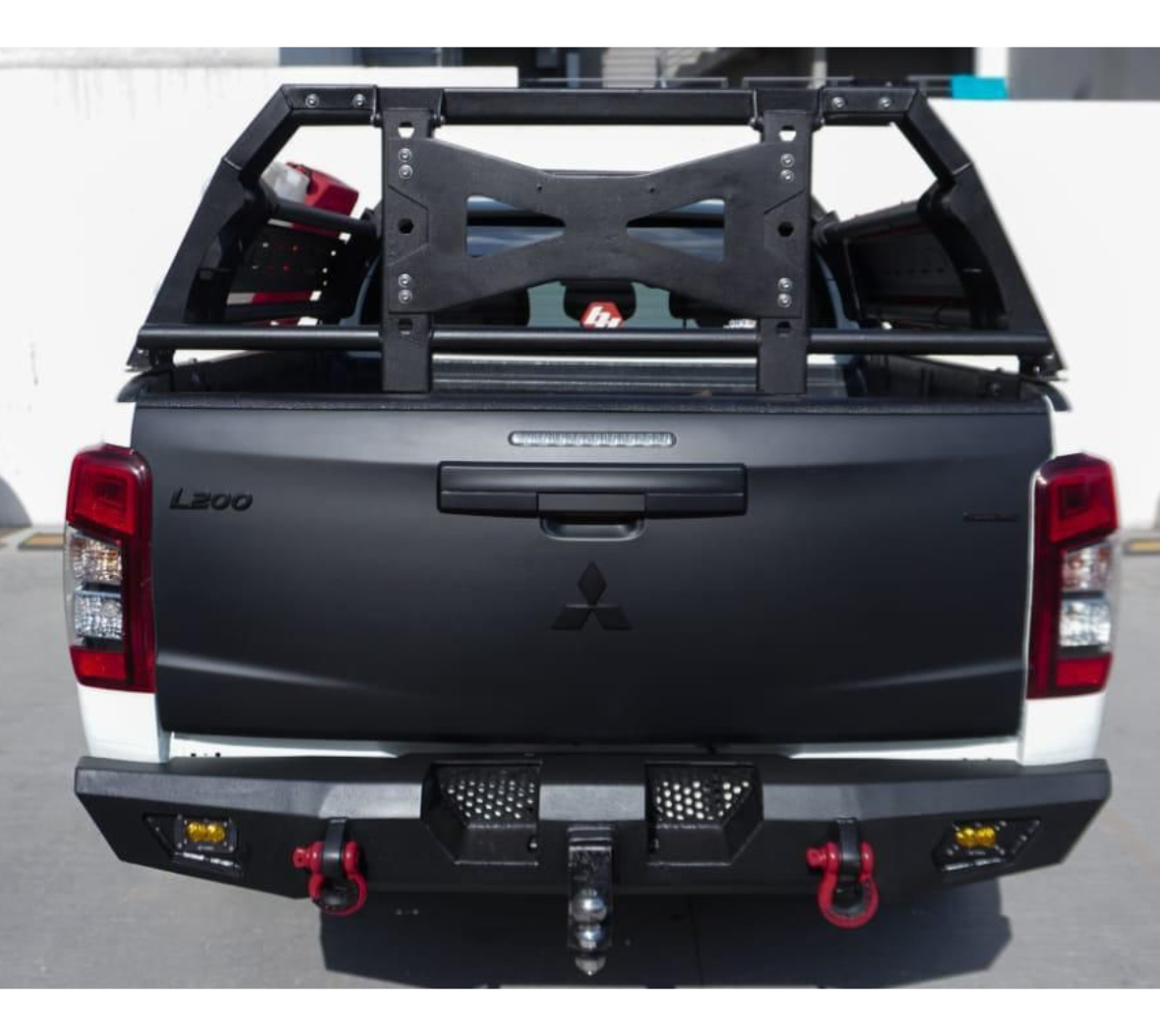 Defensa Trasera Acero C/jalon De Arrastre L200 2019-2023 - Imagen 2