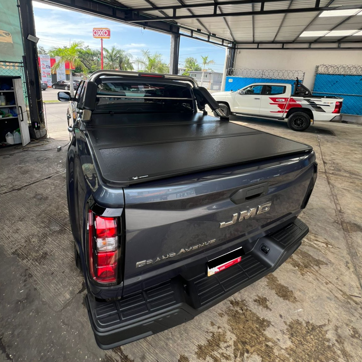 Tapa Batea Trifold Para Jmc Grand Avenue 2024-2026 - Imagen 7