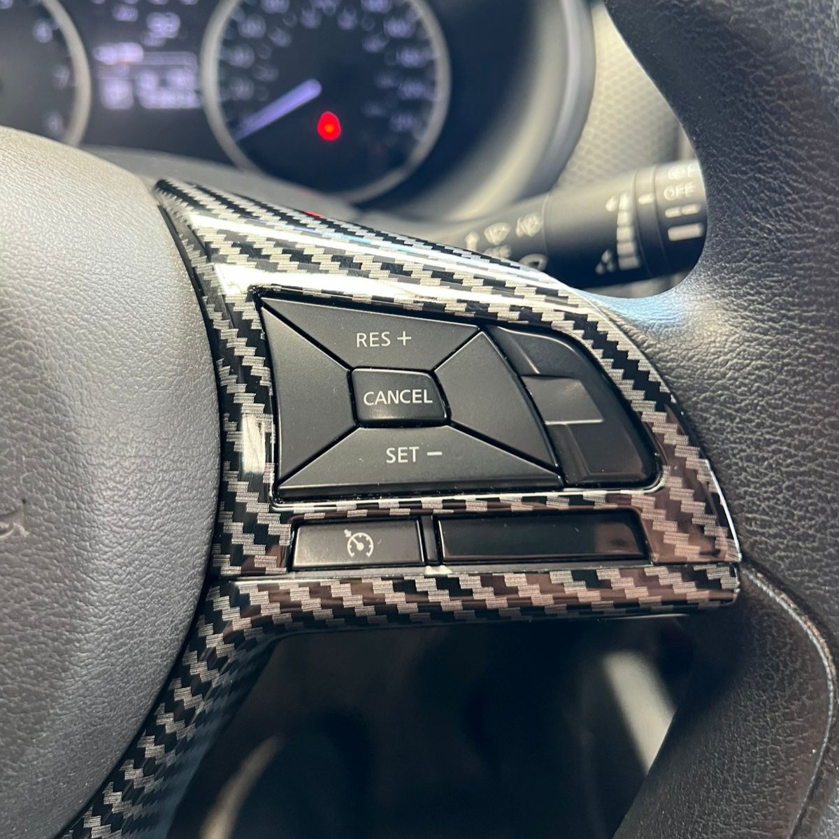 Embellecedor Volante Nissan Versa Kicks March 2021-2025 - Imagen 6