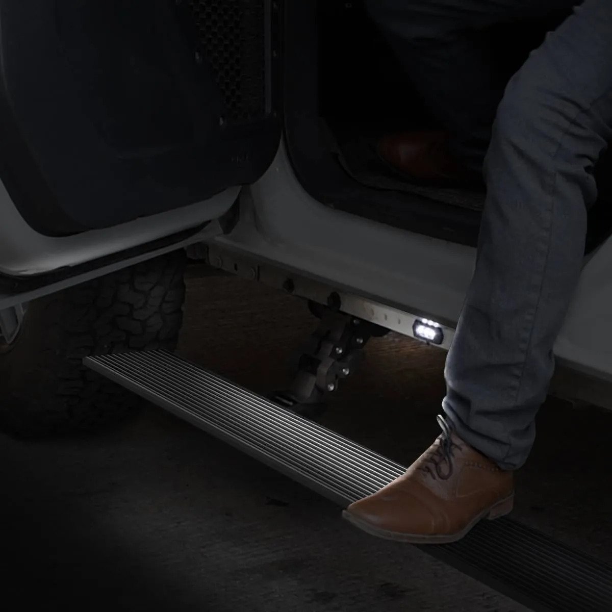 Estribos Electricos Gr Pol Para Gmc Yukon Denali Xl 15-20 - Imagen 7