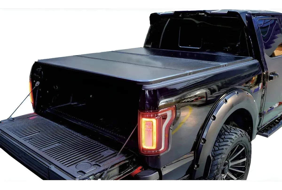 Tapa Hard Tri Fold 2.0 Para Ford F150 2015-2025 Crew