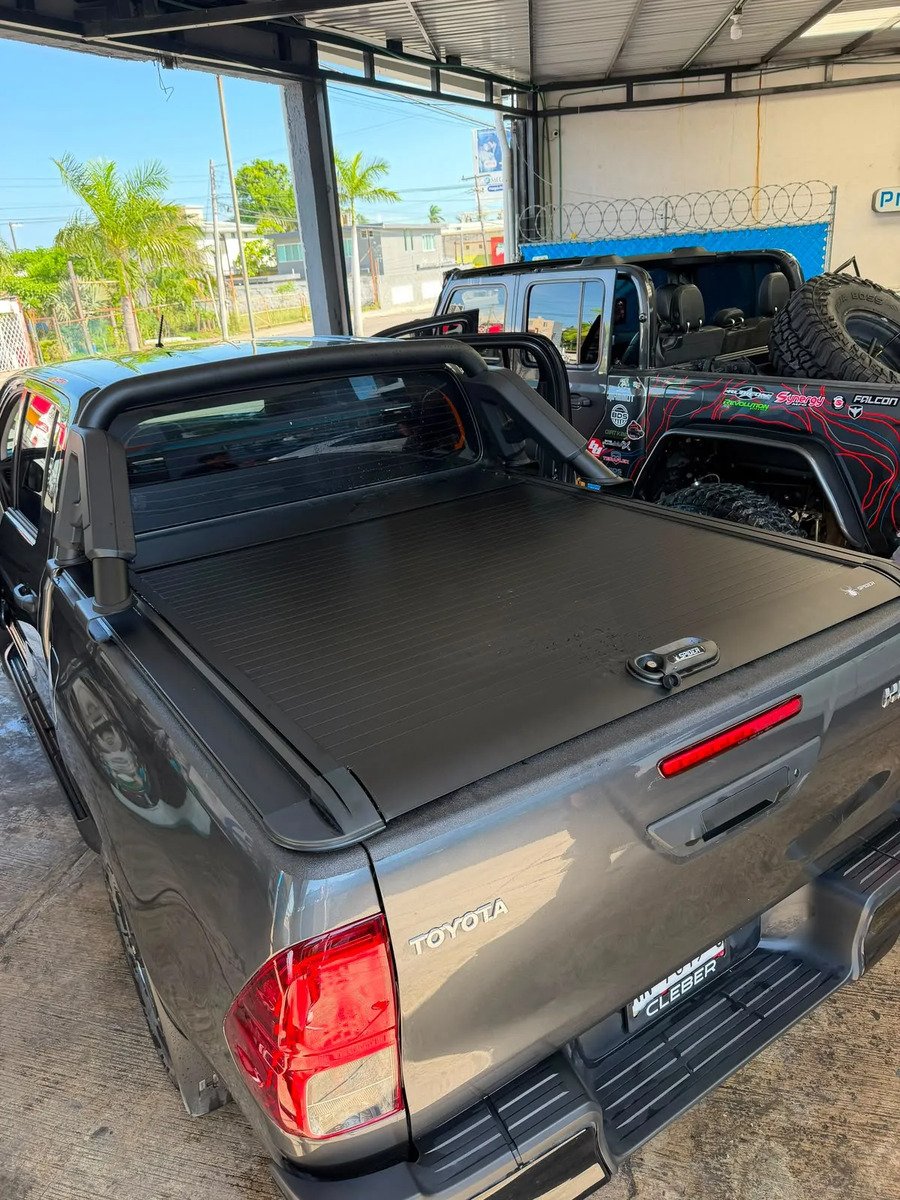 Tapa Batea Retráctil C/chapa Toyota Hilux 2021-2026 - Imagen 8