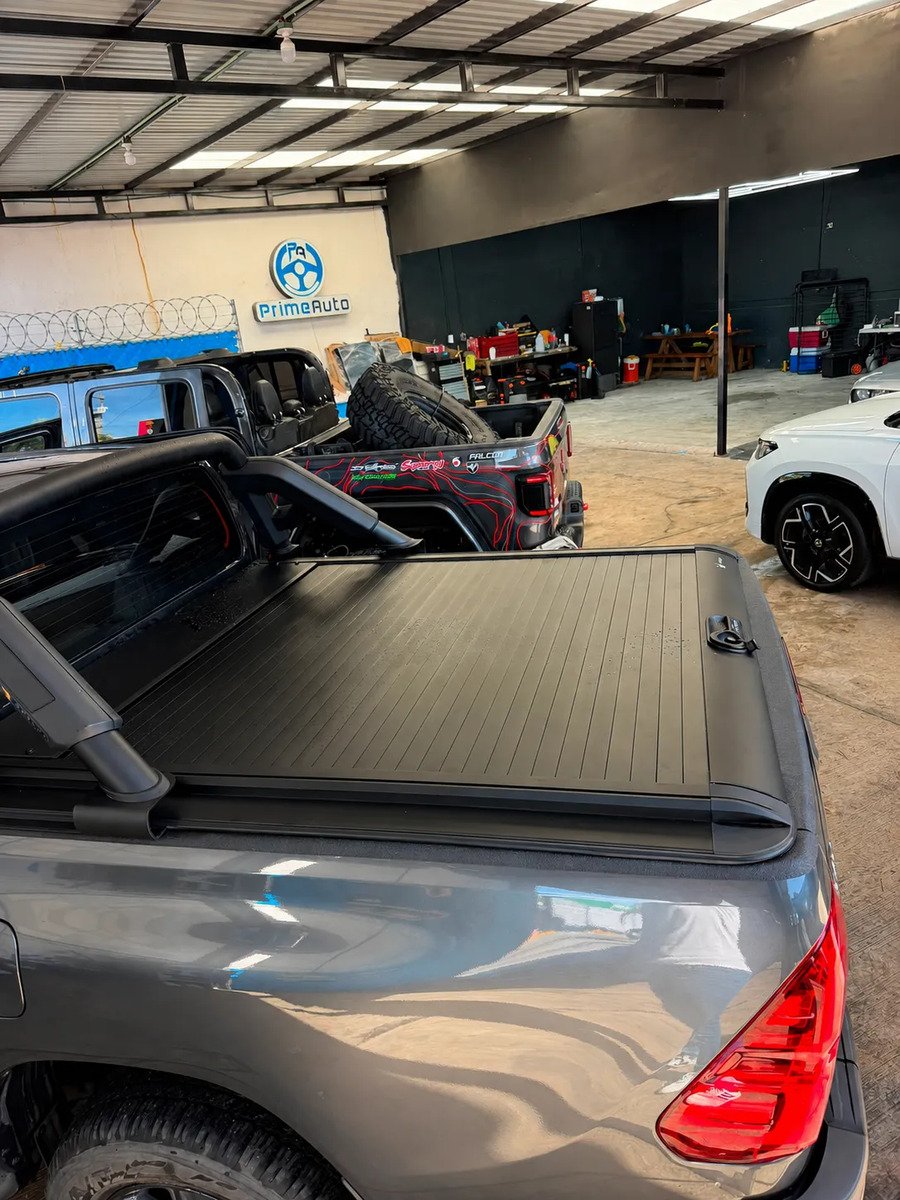 Tapa Batea Retráctil C/chapa Toyota Hilux 2021-2026 - Imagen 10